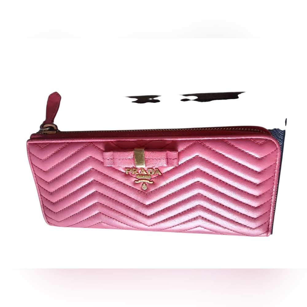 Prada Saffiano Chevron Ribbon Peonia Pink Zip Around Wallet w/ Authentication - Picture 5 of 16